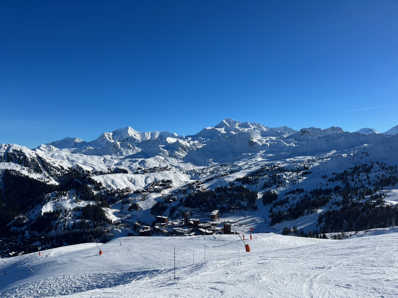 Vue panoramique du domaine skiable