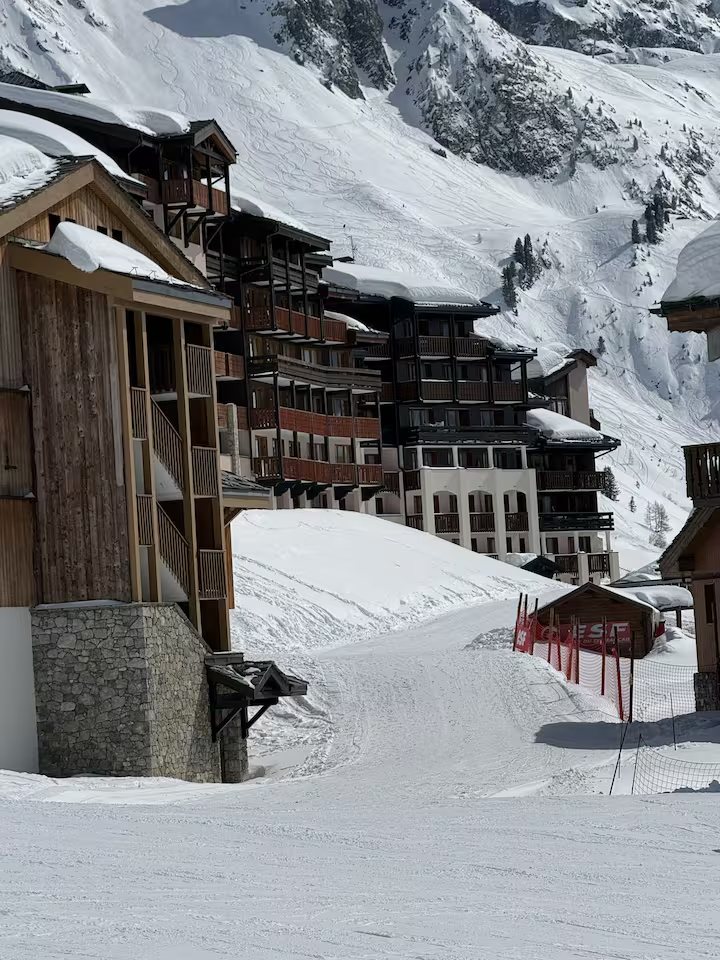 Vue sur les pistes depuis la résidence